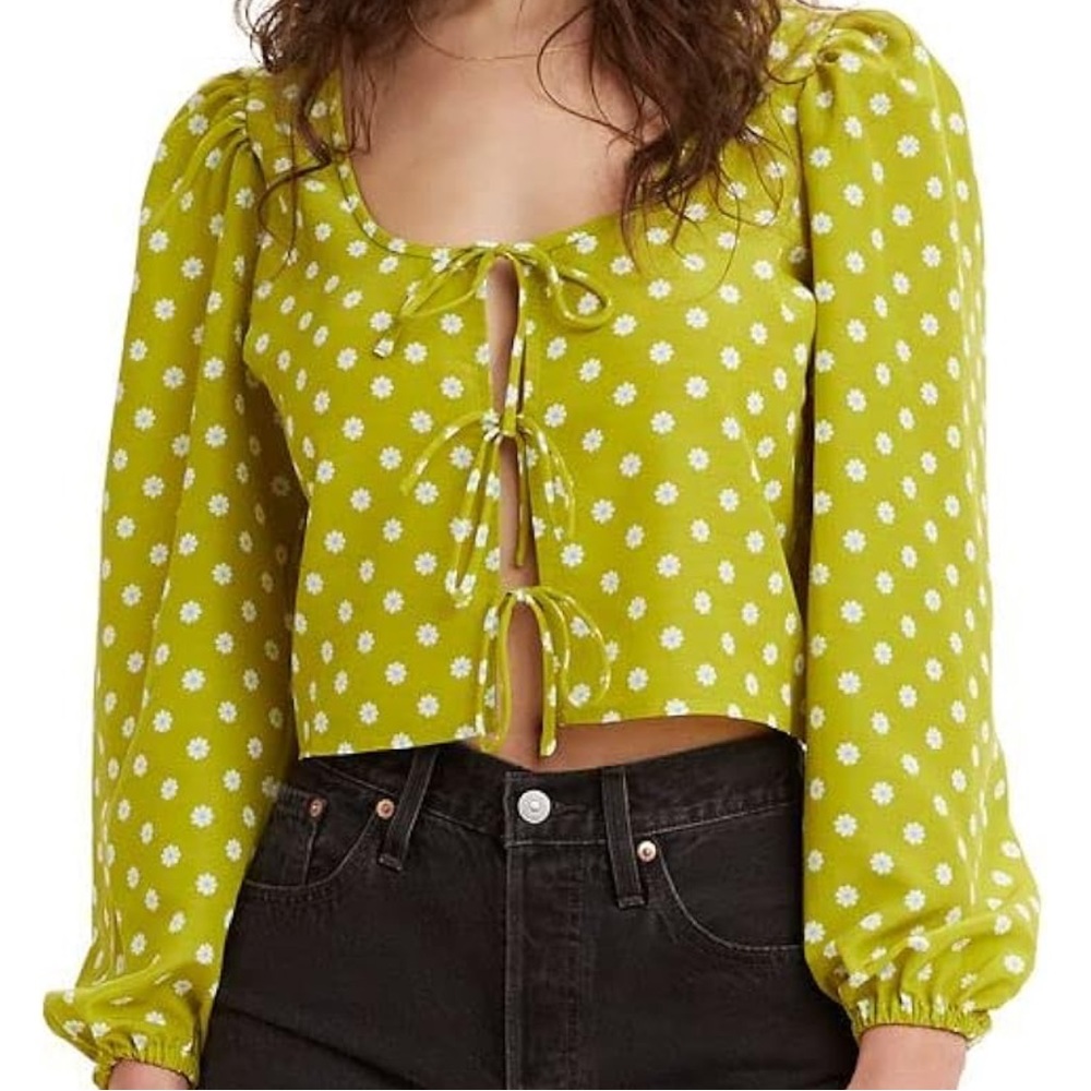 New with tags Levi’s Embry Tie Blouse